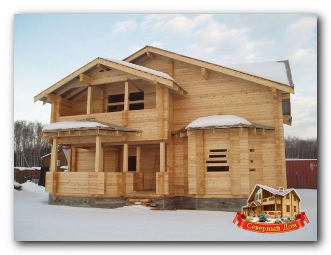 Кому можно доверить строительство деревянного дома