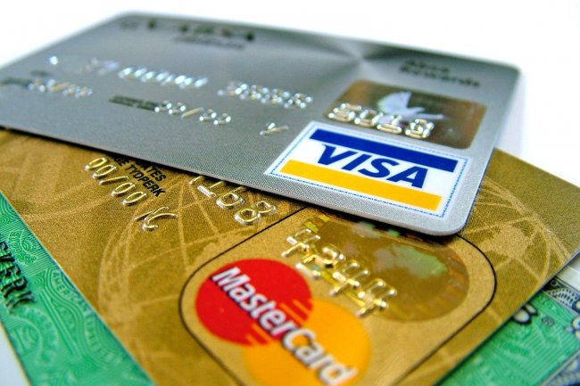 Как быстро оформить кредитную карту в день обращения