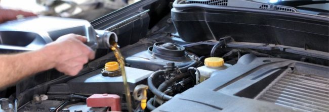 Замена моторного масла – один из видов ремонта автомобилей Мерседес