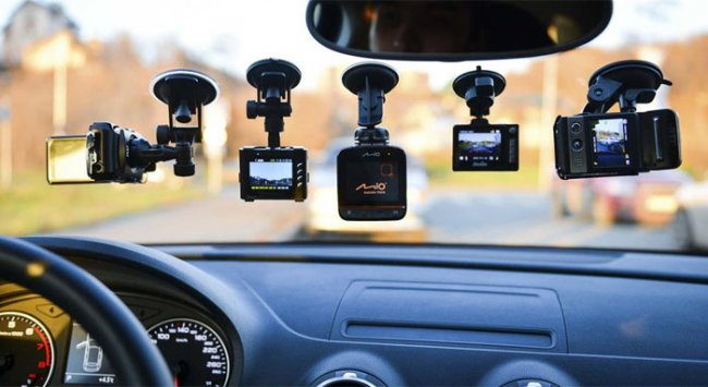 Автомобильные видеорегистраторы. Как выбрать?