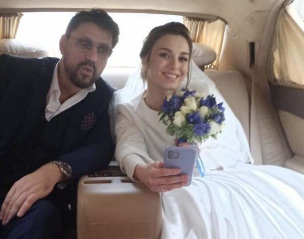 Виктор Логинов снова женился