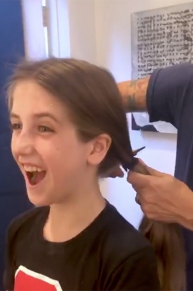 Алисия Сильверстоун едва не заплакала, когда ее 9-летний сын отстриг свои длинные волосы