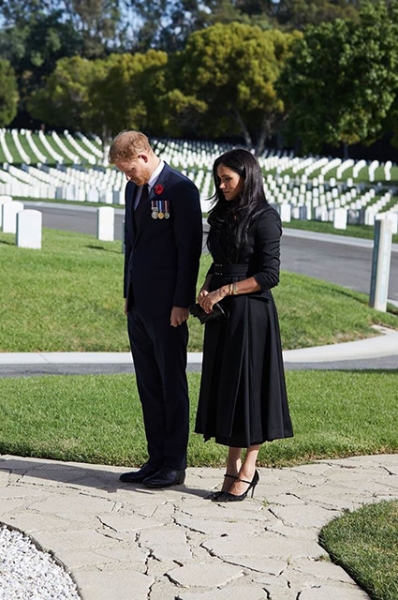 Меган Маркл и принц Гарри почтили в Лос-Анджелесе память павших британских солдат