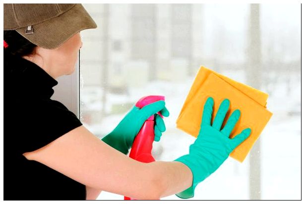 Чем лучше мыть окна в домашних условиях