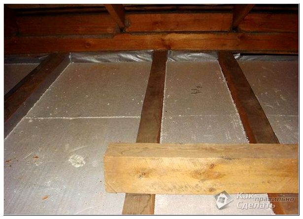 Плиты пенопласта в роли утеплителя
