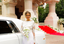 Мария Кожевникова заинтриговала поклонников фото в свадебном платье