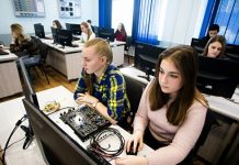 Диплом или работа: кто и зачем идет учиться в вуз сегодня?