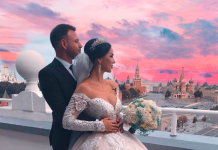 Звезды телестройки «Дом−2» сыграли свадьбу