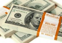 Эксперт: курс доллара под повсеместным давлением
