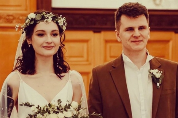 19-летняя дочь Любови Толкалиной и Егора Кончаловского вышла замуж