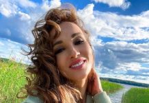 «Инстаграм» блокирует откровенные снимки Чеховой