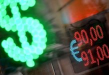 Эксперт рассказал, как сэкономить на покупке валюты