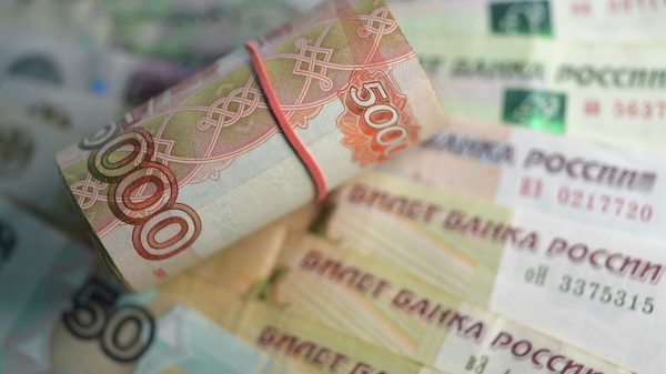 Эксперт рассказал, как стимулирующие выплаты помогут экономике России 