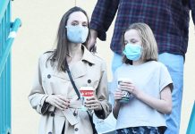 Анджелина Джоли на прогулке с дочерью Вивьен в Лос-Анджелесе: новые фото
