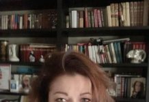 Хмельницкая показала фото младшей дочери от брака с Кеосаяном