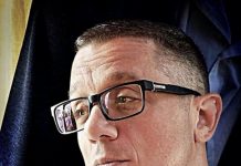 Актер Алексей Макаров о COVID−19: «Я не читаю новости и не смотрю телевизор»