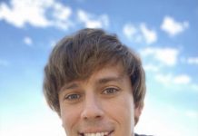 «Мама на заднем плане — огонь»: Галкин показал, в чем Пугачева провожает детей в школу